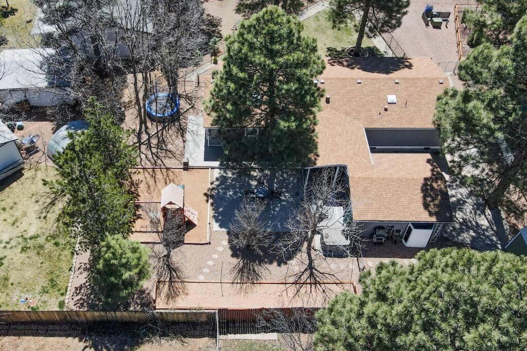 Holiday home Families & Pets! Hot Tub, Playground, Gym & More! Pinetop-Lakeside